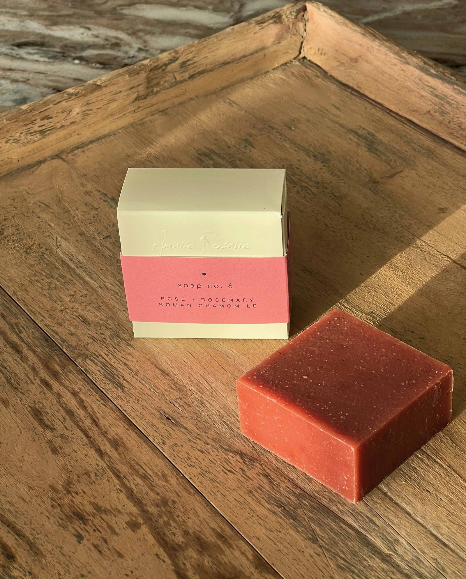 Sæbe nr. 6 | ROSE, ROSEMARY, ROMAN CHAMOMILE