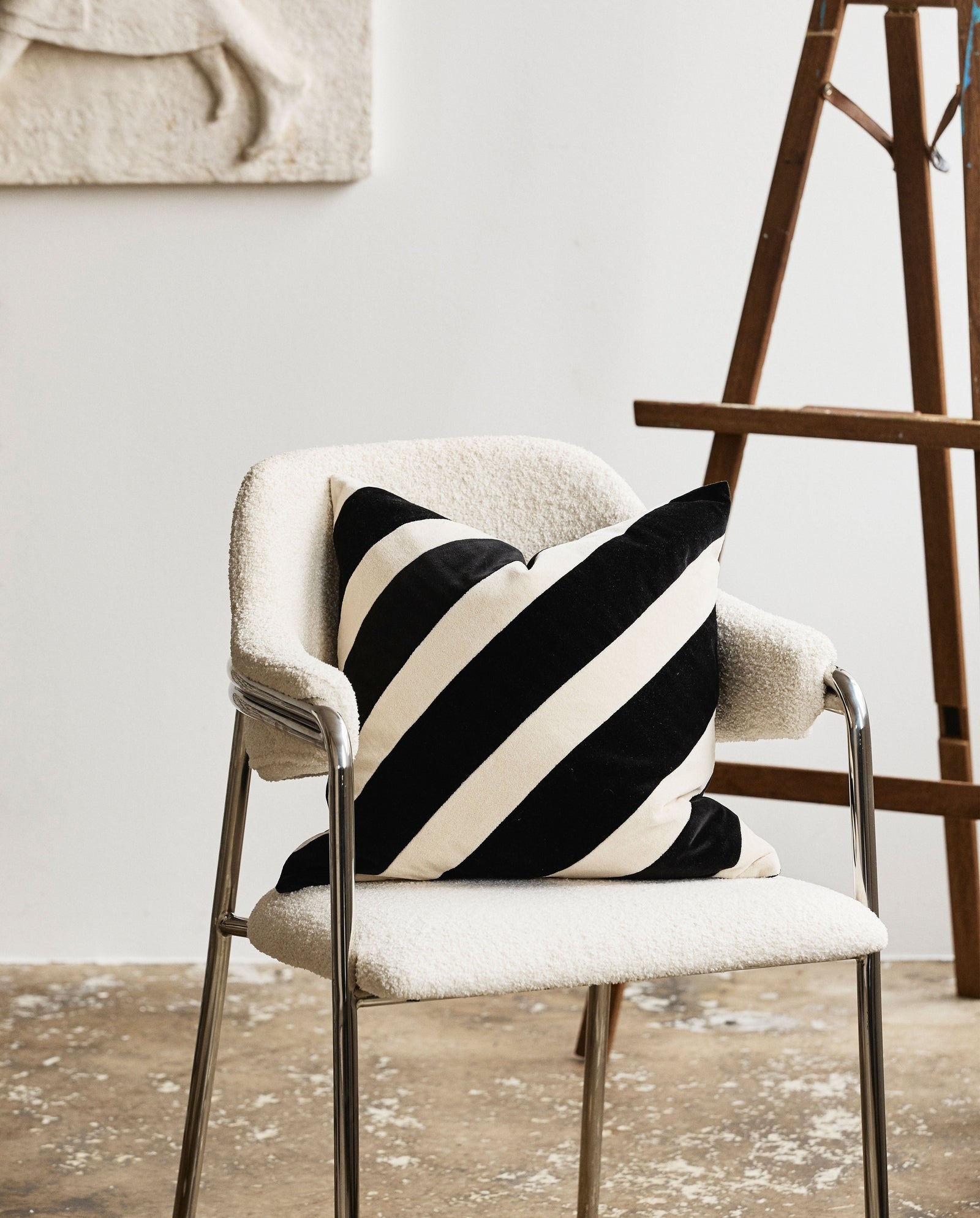 THETA cushion cover - ivory/black