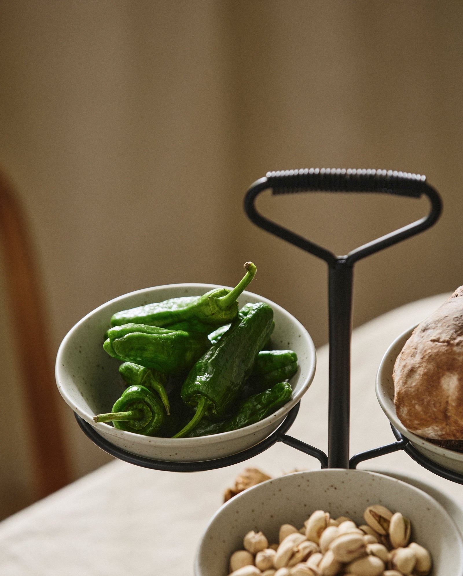 PRIMULA serving stand, H-49 - black