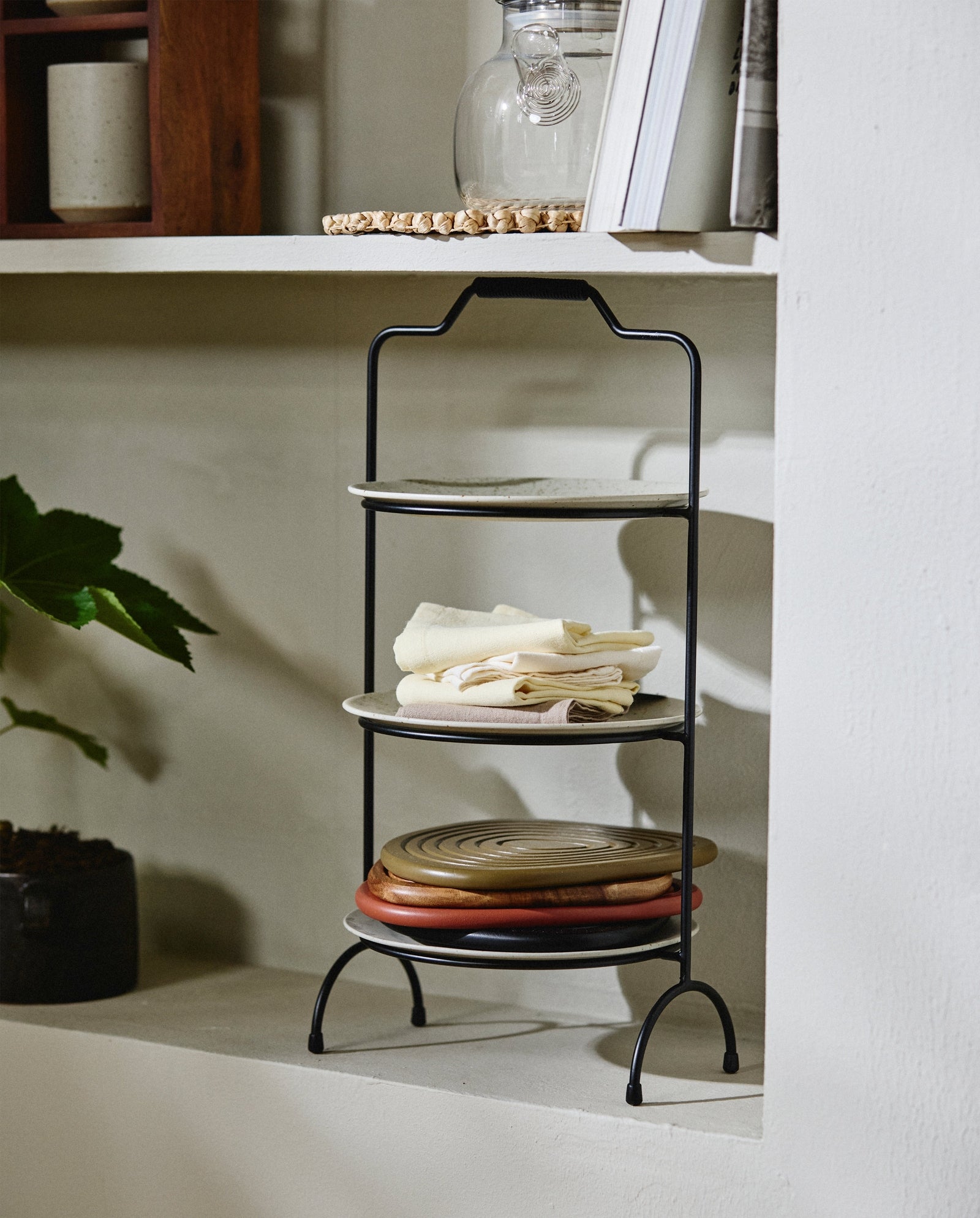 PRIMULA serving stand, H-46,5 - black