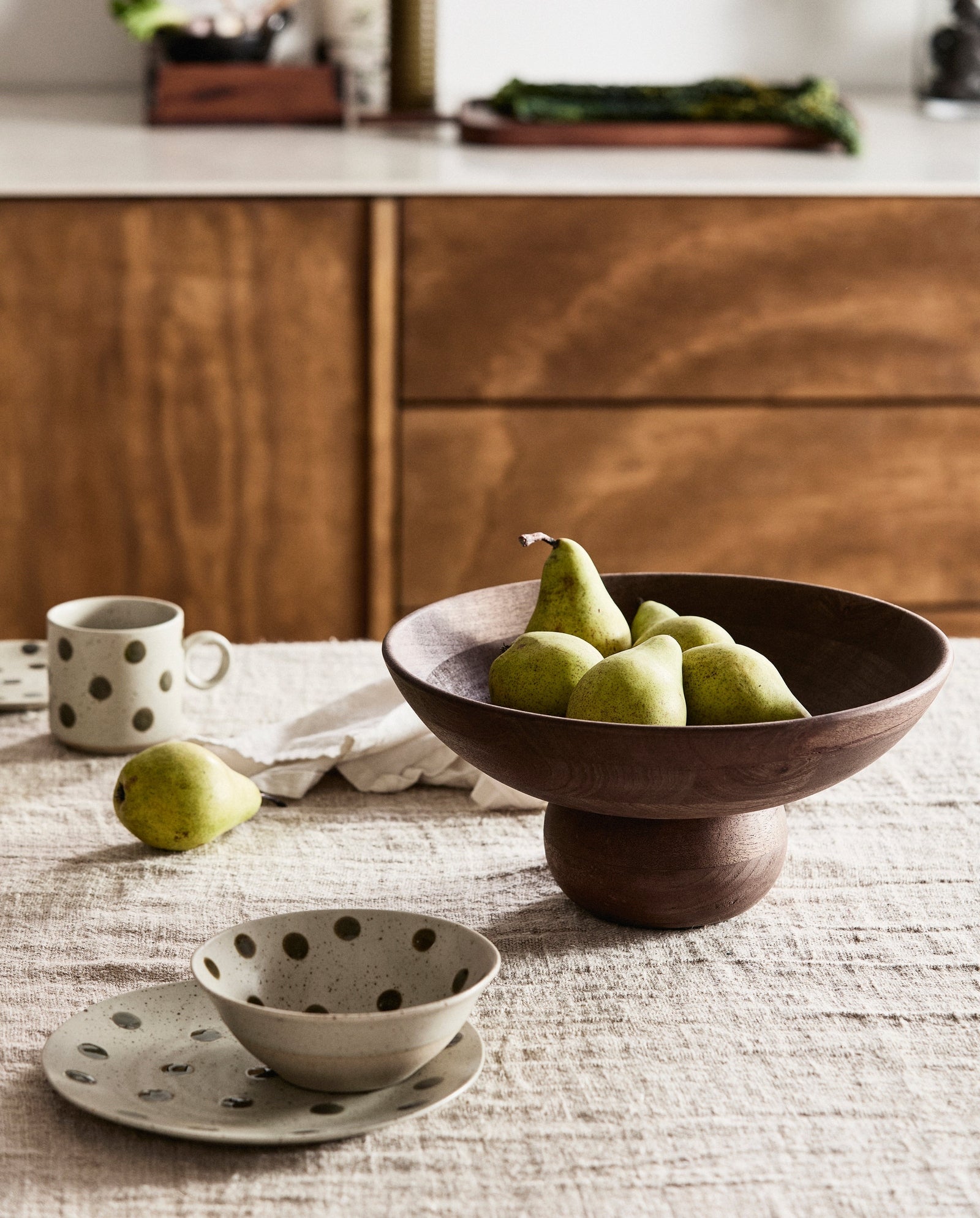 GRAINY dot cup w. handle - sand/green