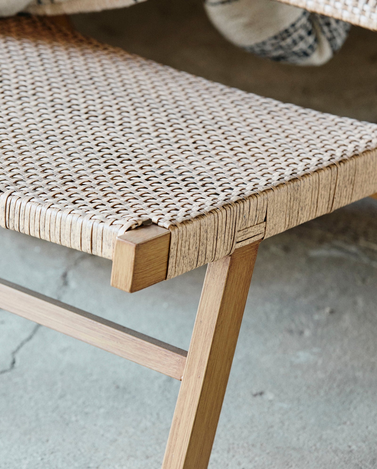 VASAI lounge chair - natural