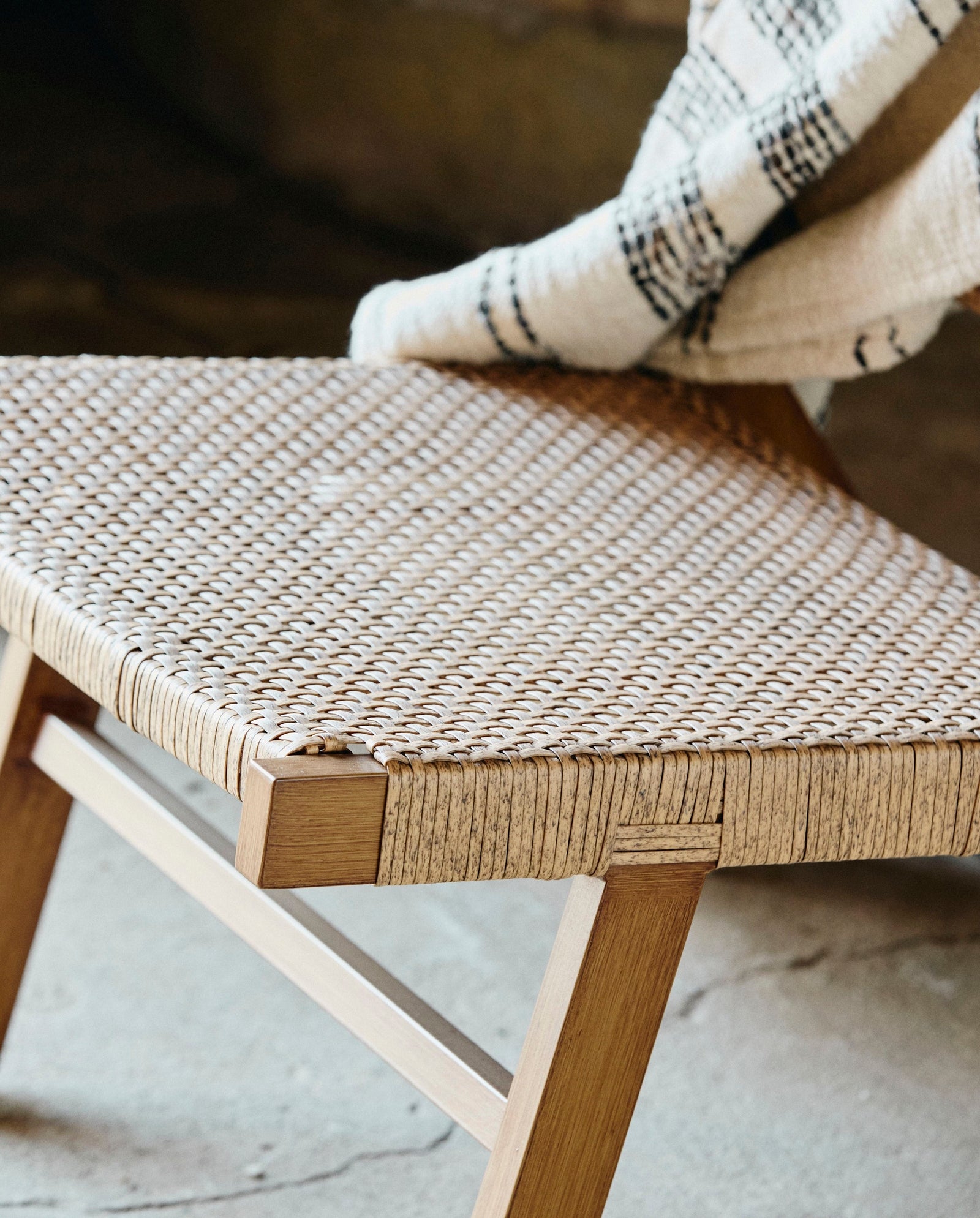 VASAI lounge chair - natural