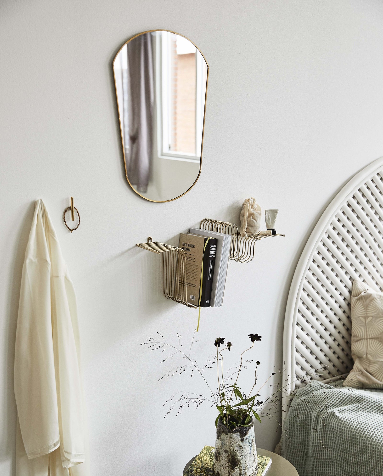 BRAVA shelf - golden finish