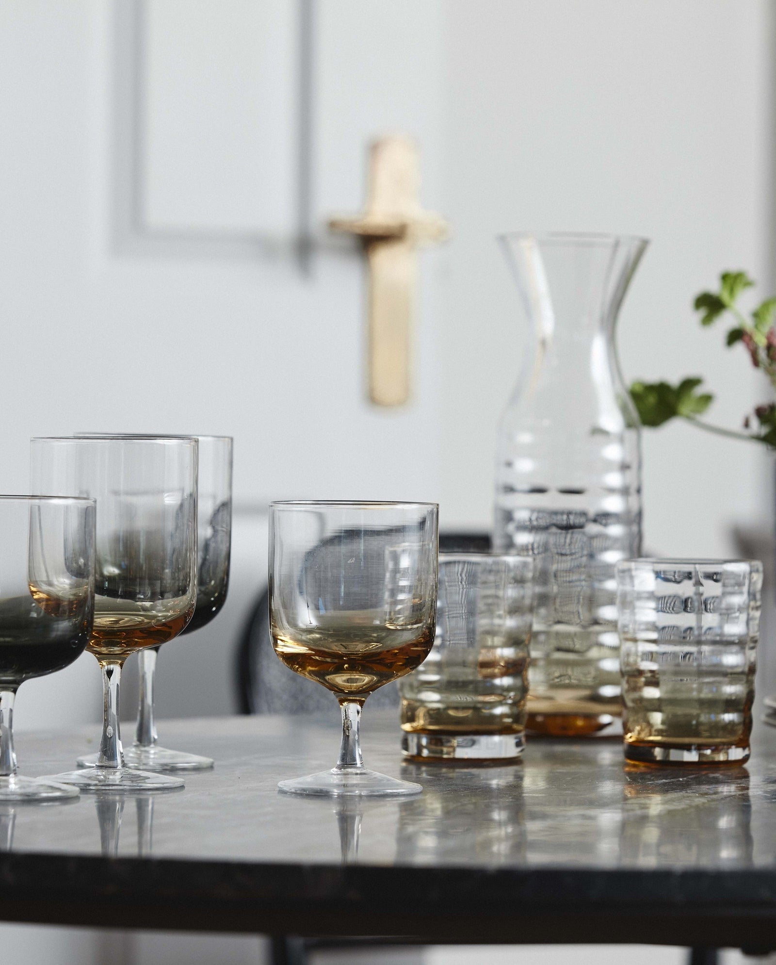 JOG drinking glass - clear amber
