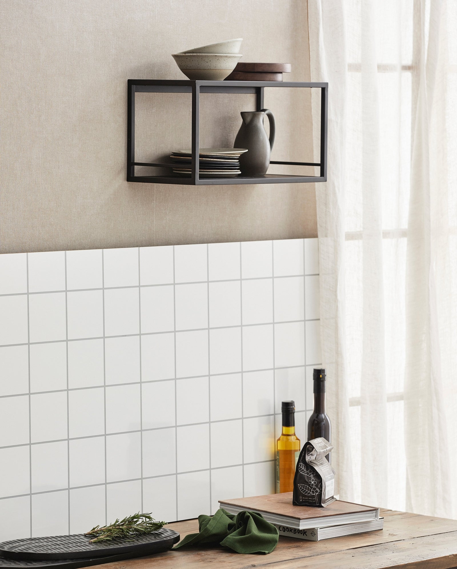 FLINT shelf - black