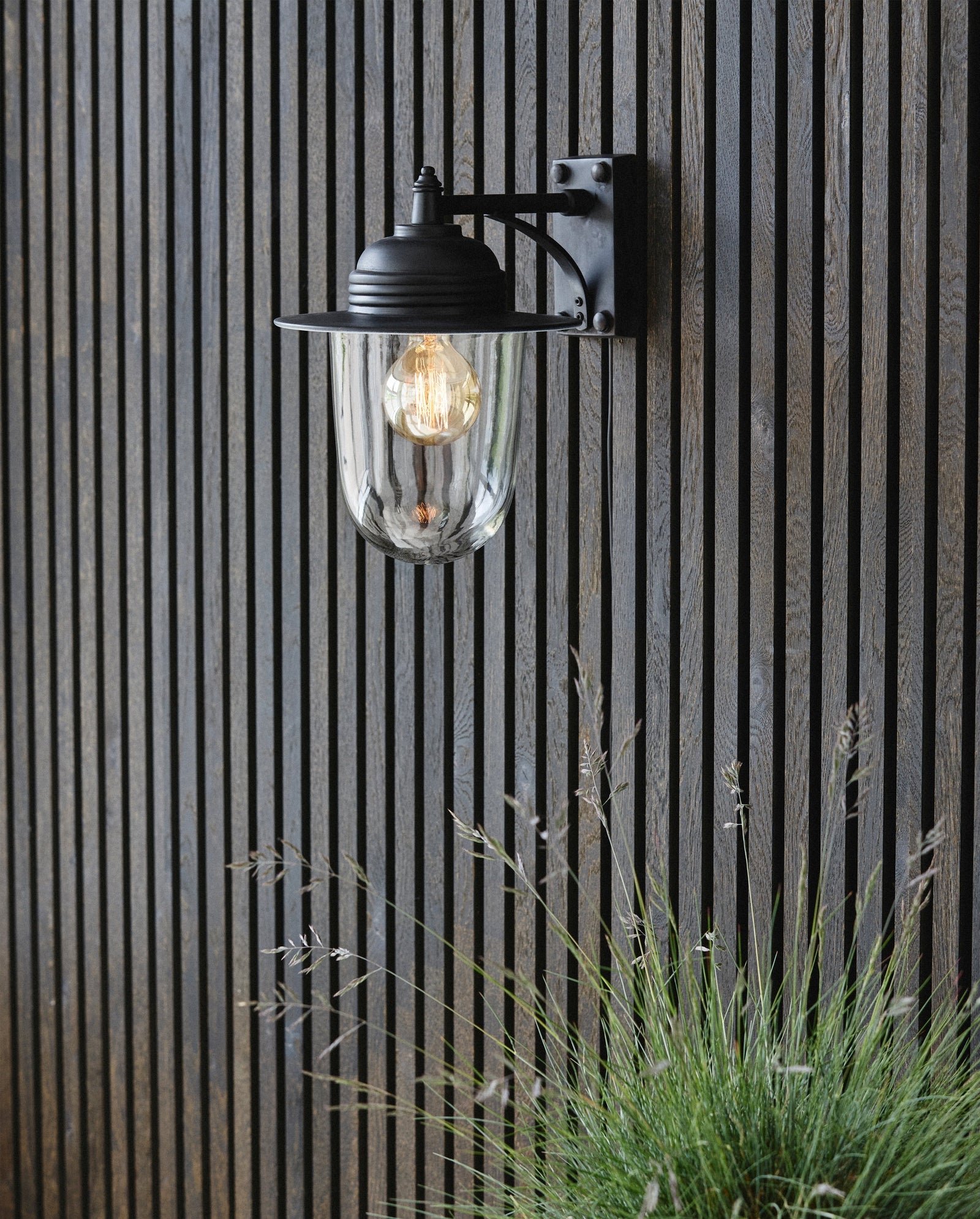 Außenlampe für die Wand - schwarze Ausführung