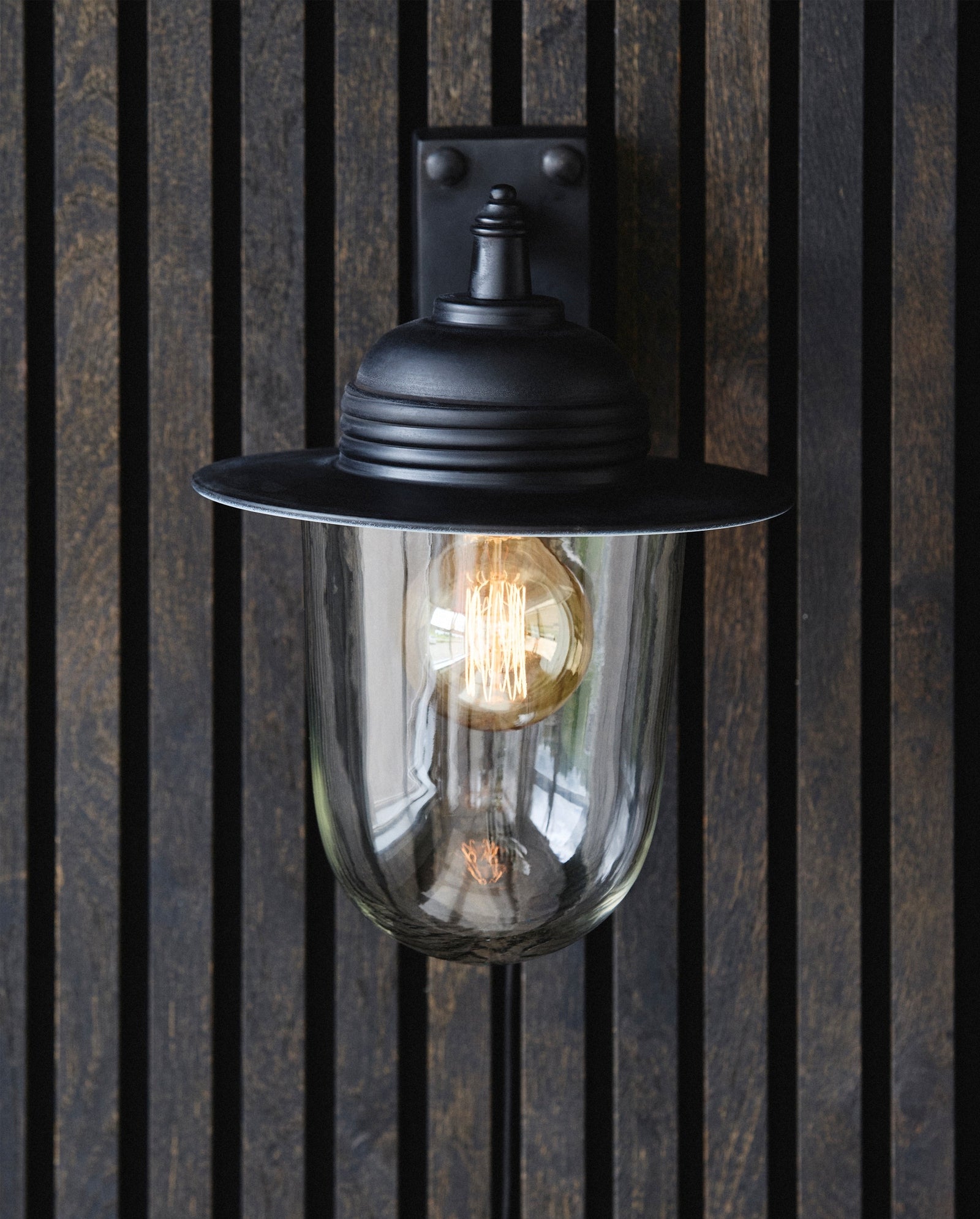 Außenlampe für die Wand - schwarze Ausführung