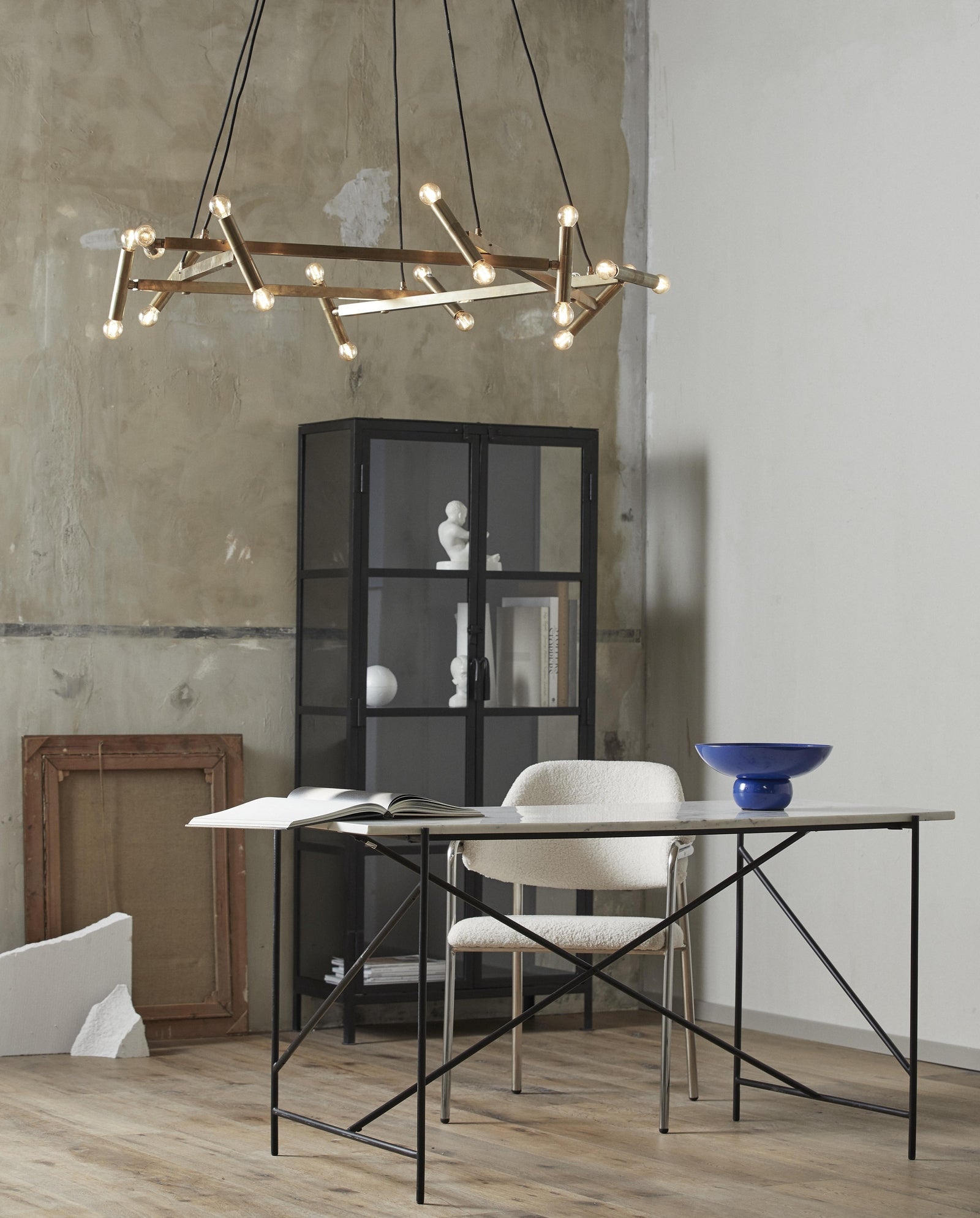 DEE desk - white marble