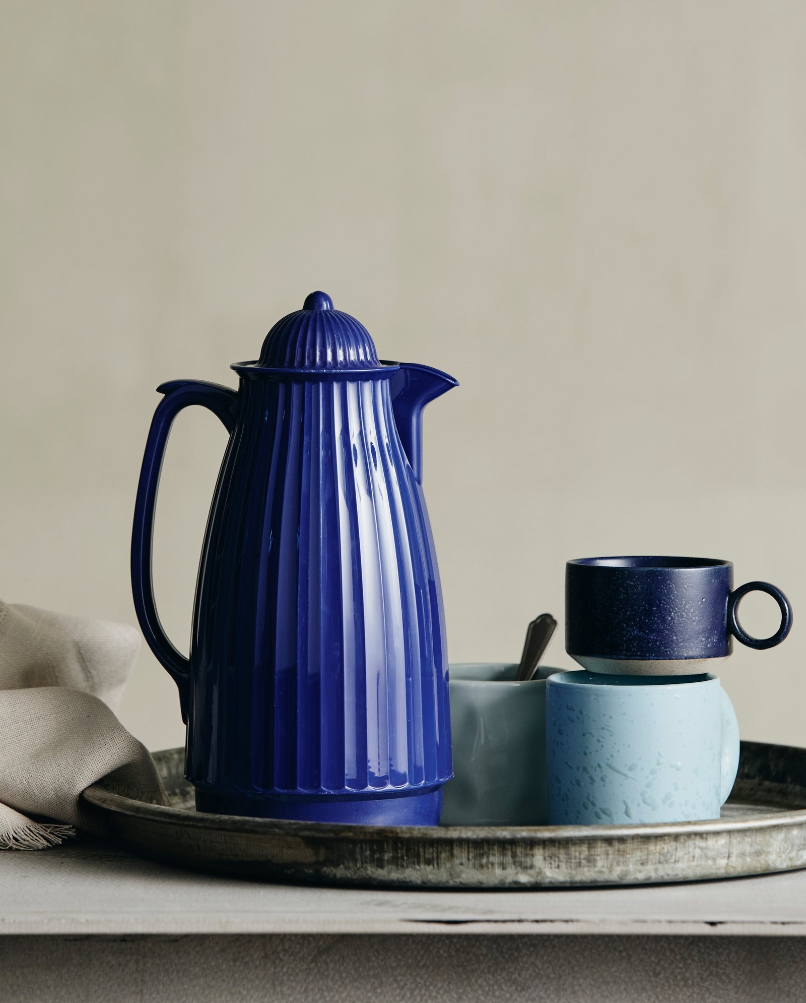 Tasse à thé GRAINY avec anse - bleu foncé