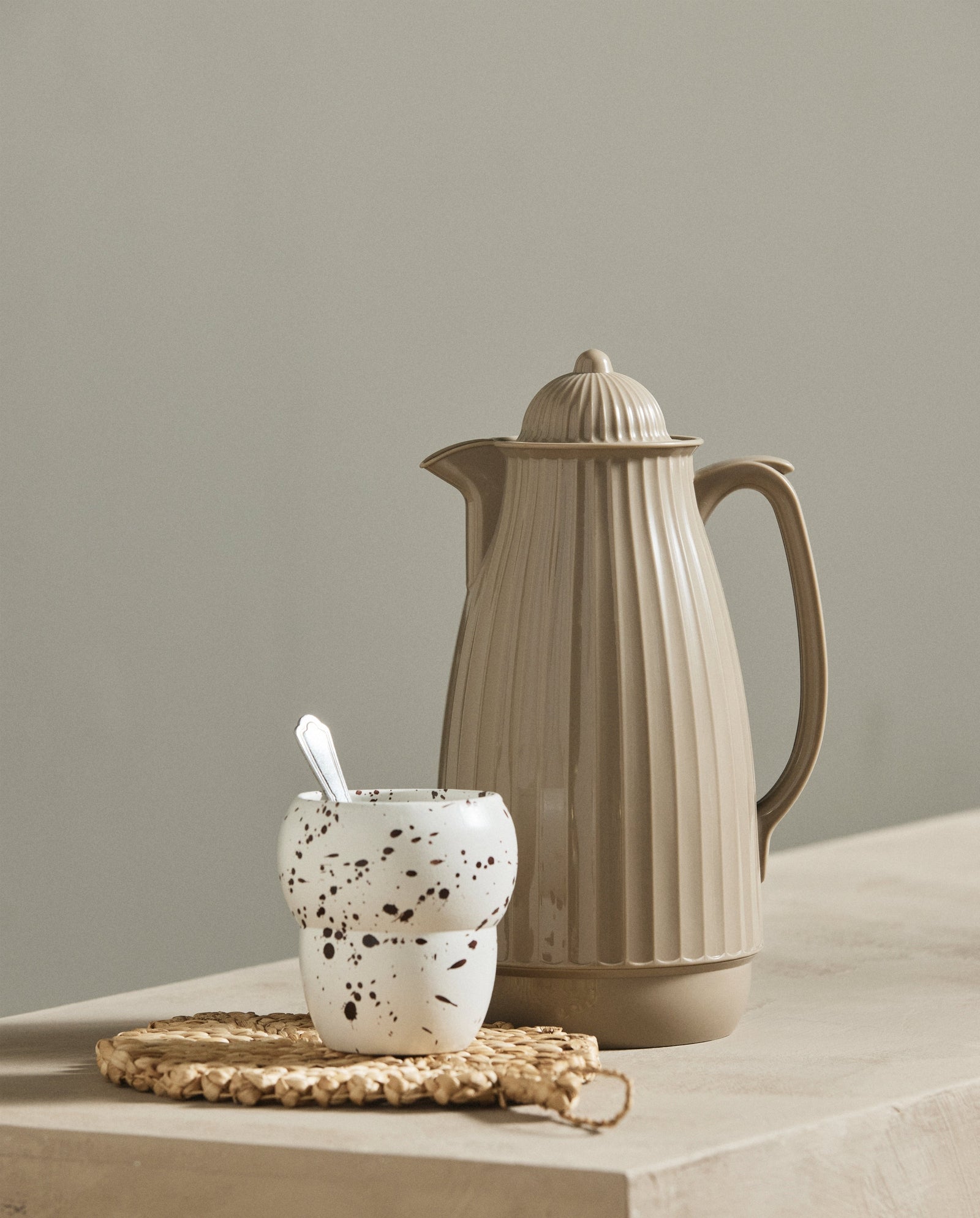 CARVI Thermos Jug - beige