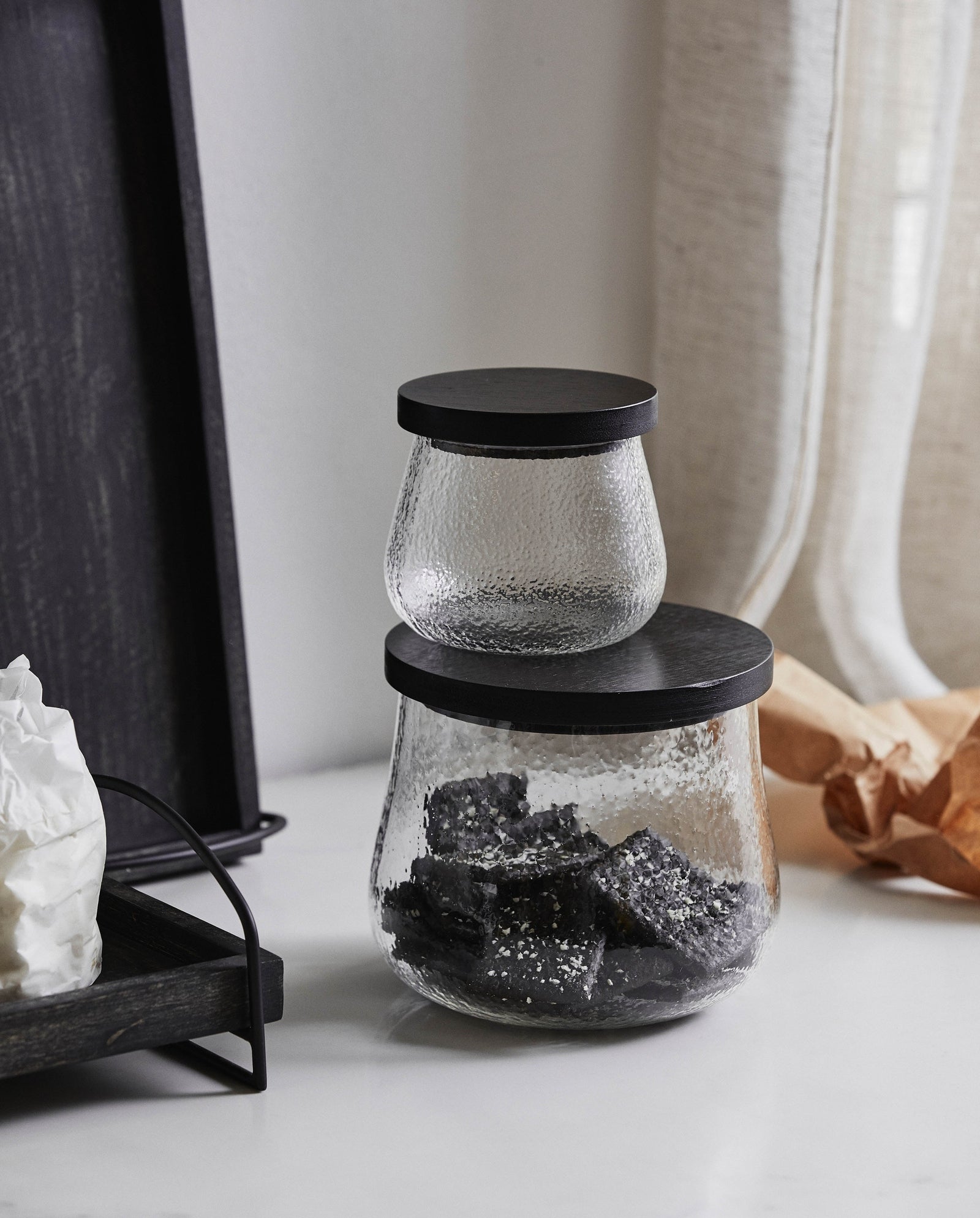 PLUMSI storage glass w. lid, L