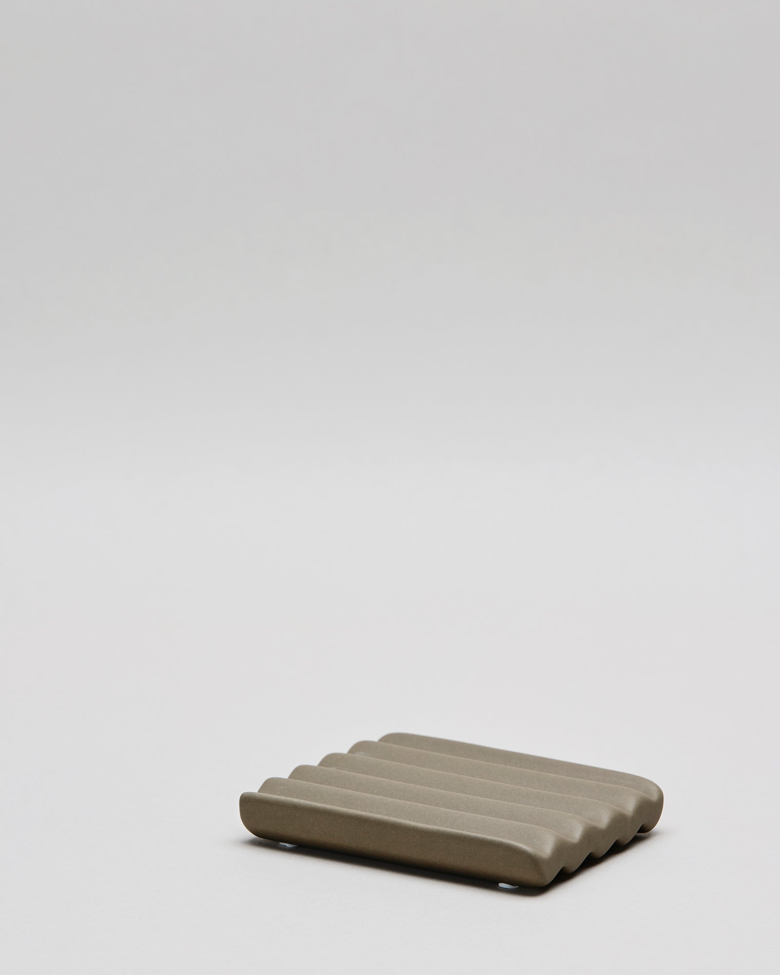 Keramik-Seifenschale klein | TAUPE 8 x 10 cm