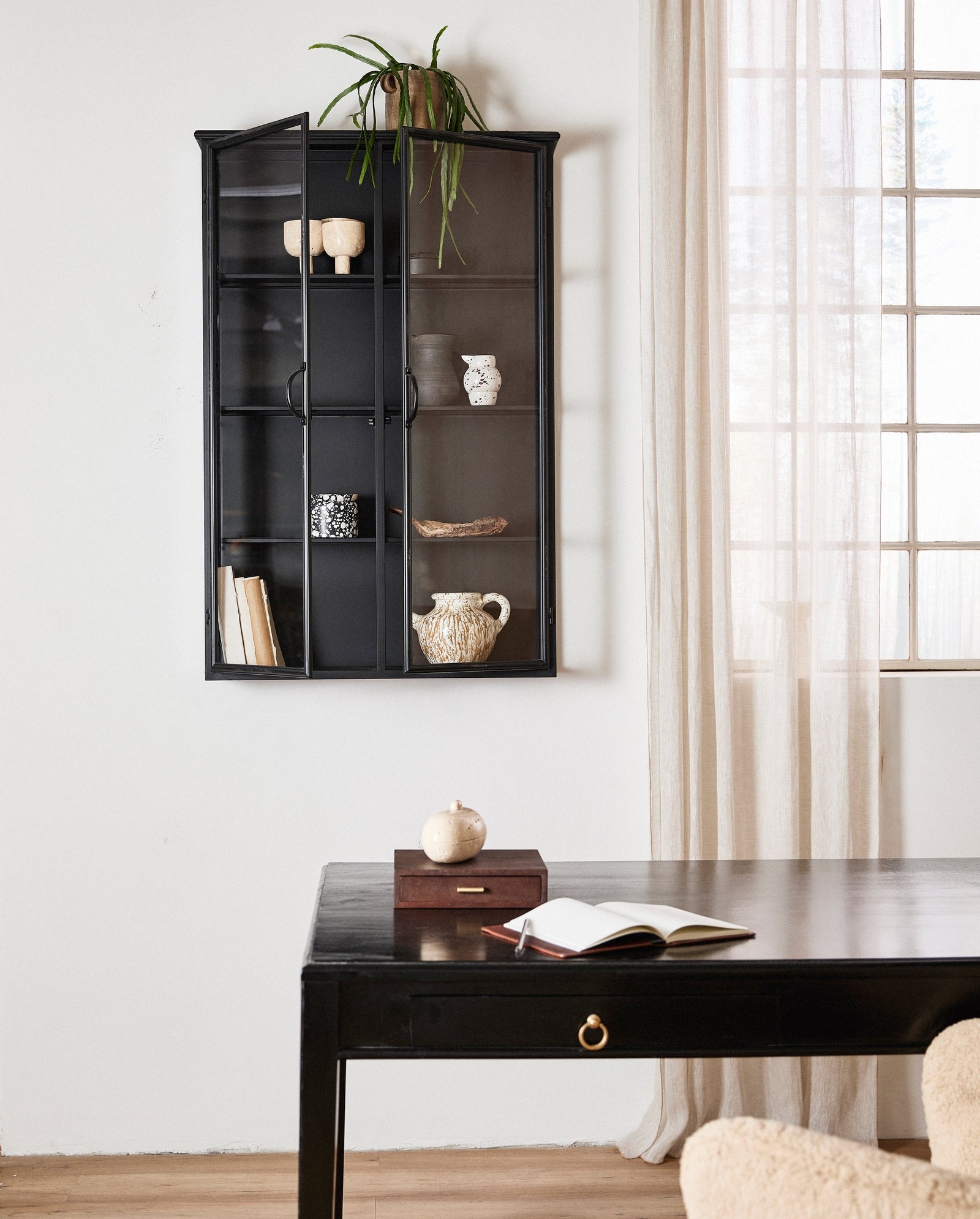 DOWNTOWN wall cabinet - black