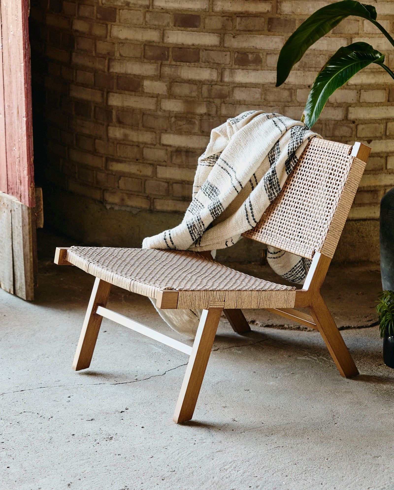 VASAI lounge chair - natural