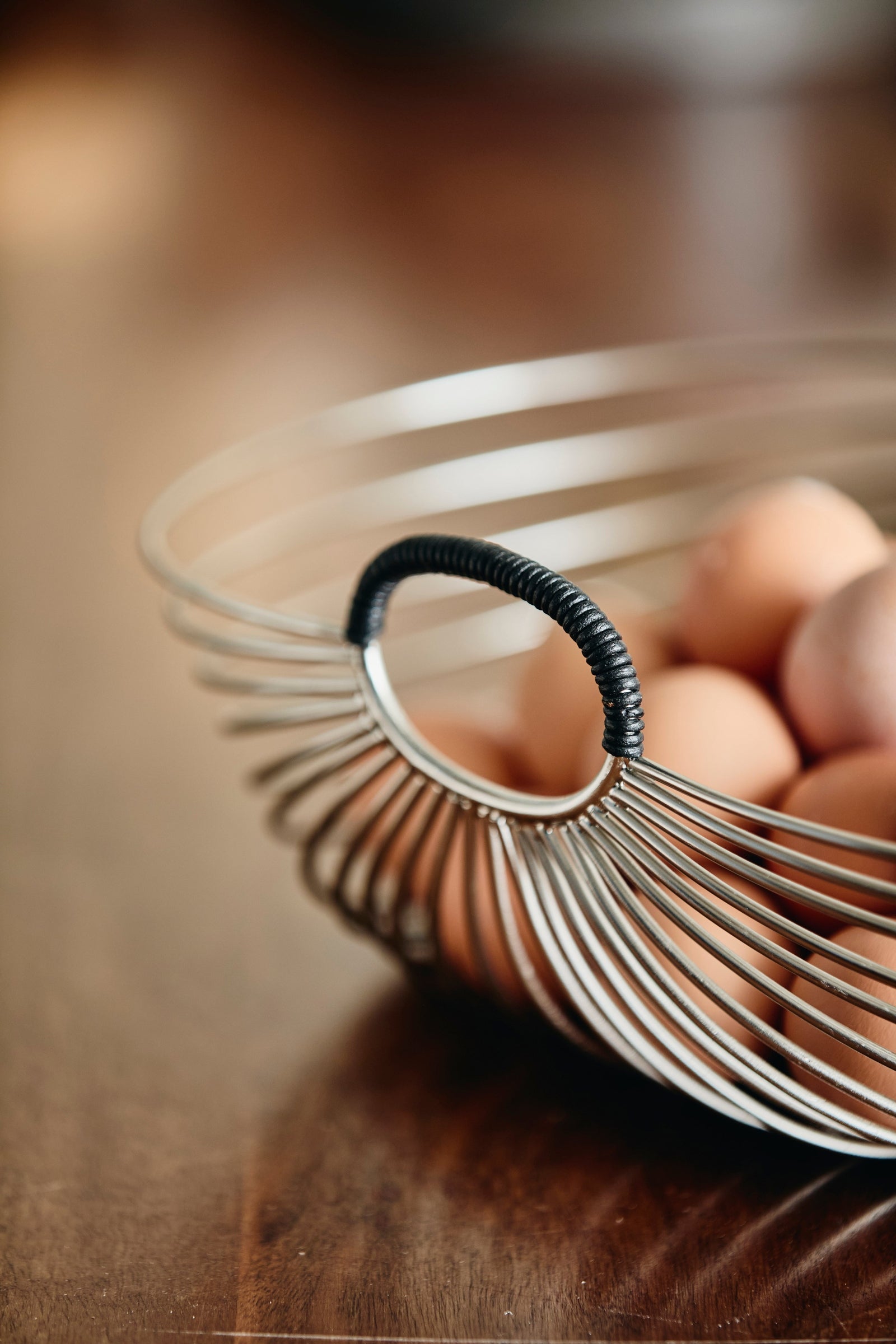 JAIPUR basket w. handles - chrome finish