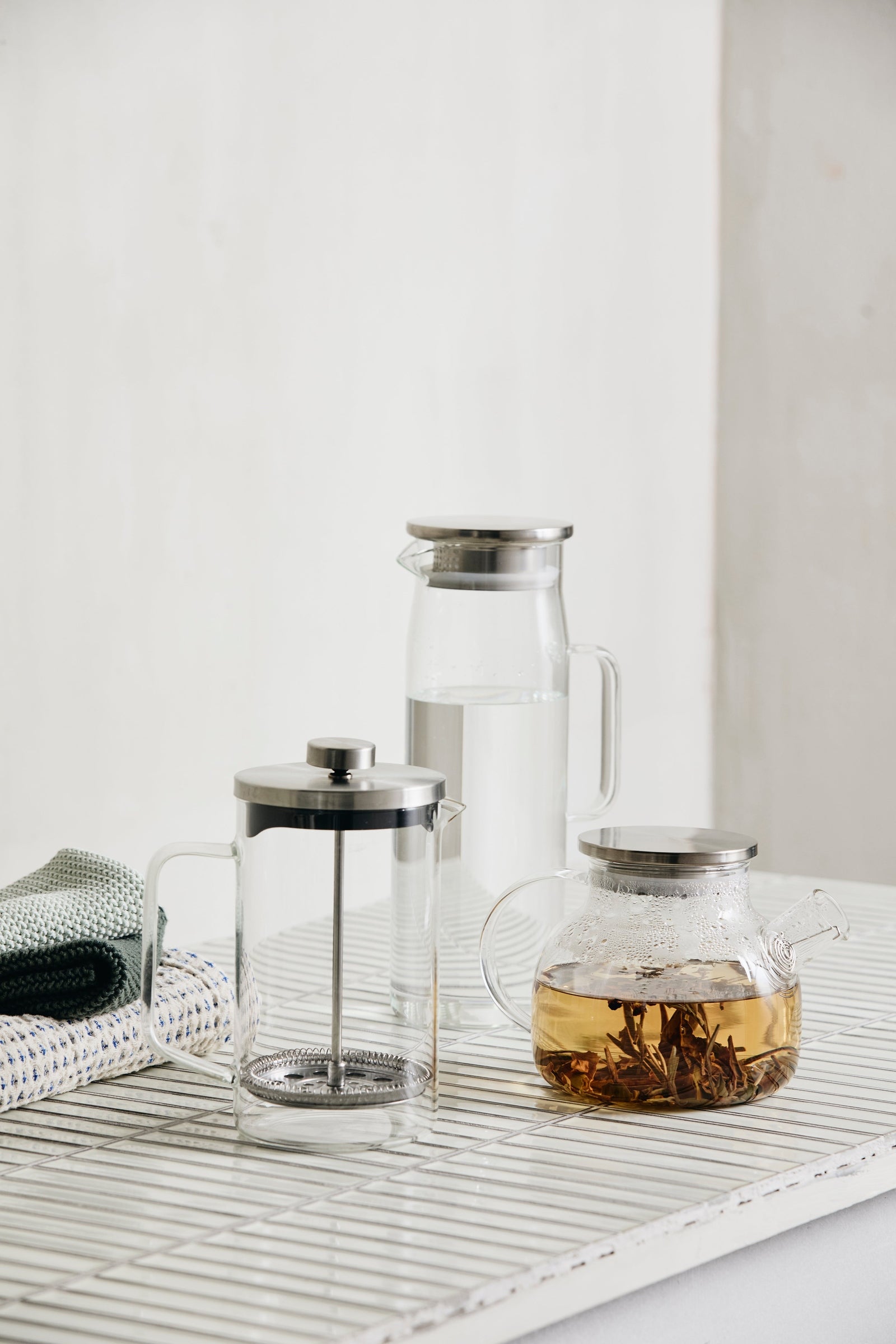 CHIVES jug, glass - clear