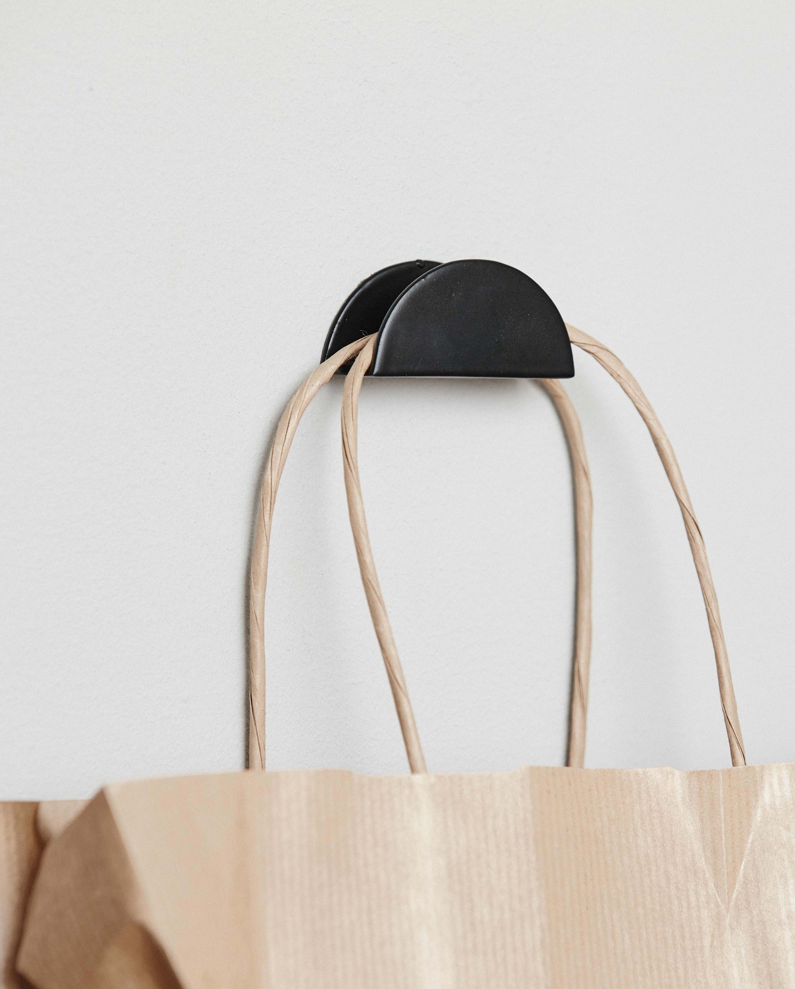 VIS hook, semi circle - black