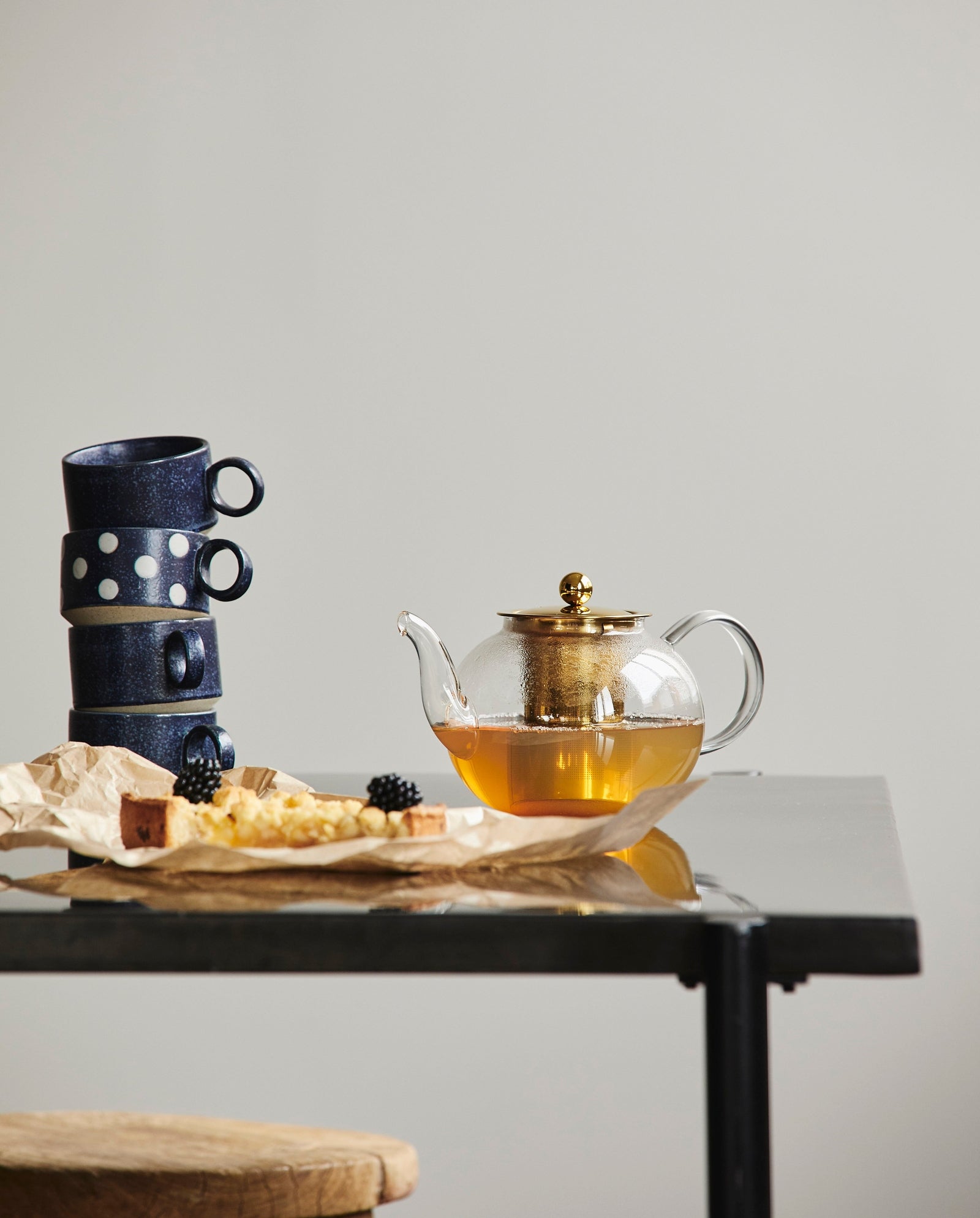 Tasse à thé GRAINY avec anse - bleu foncé