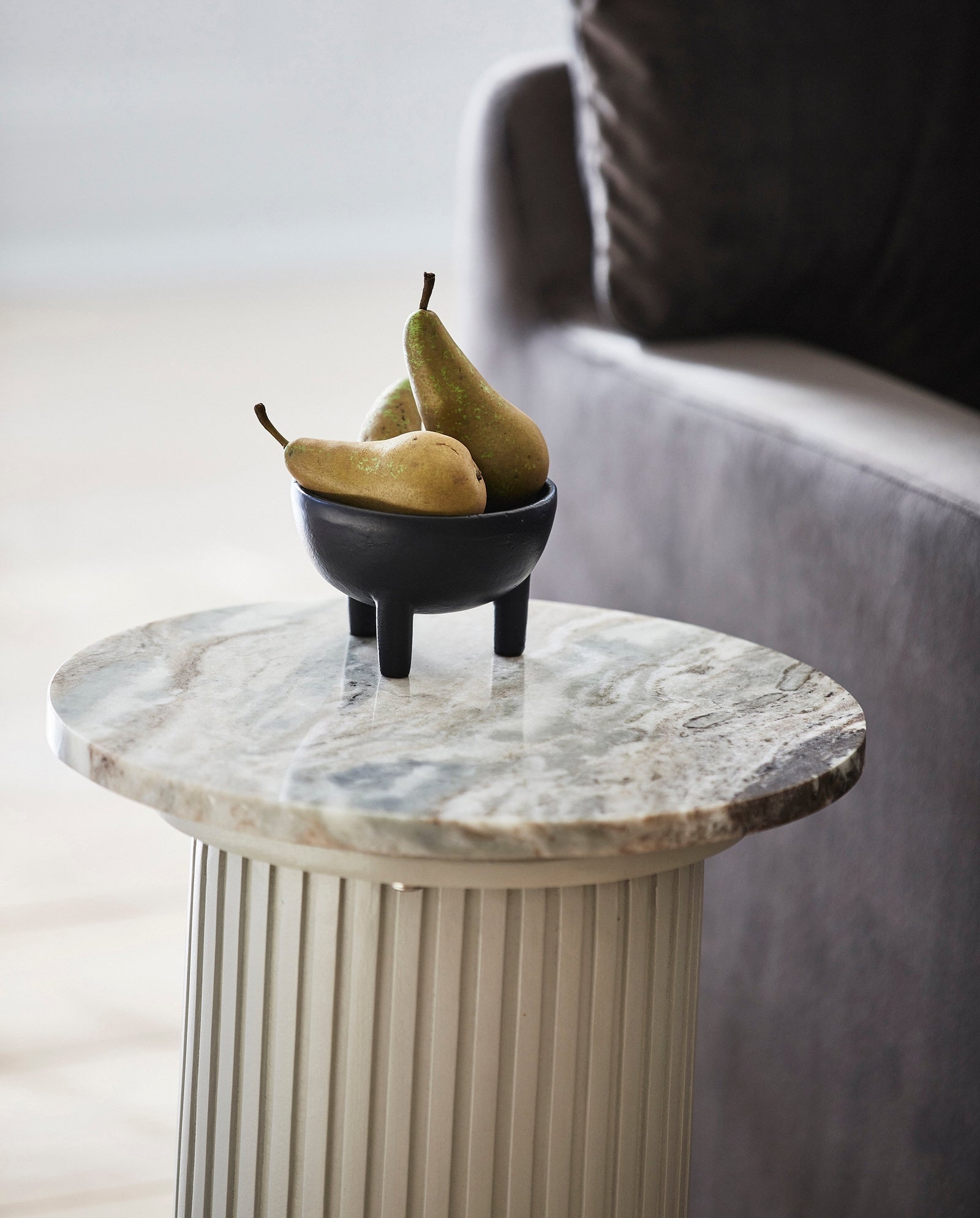 ERIE round side table - ivory marble top