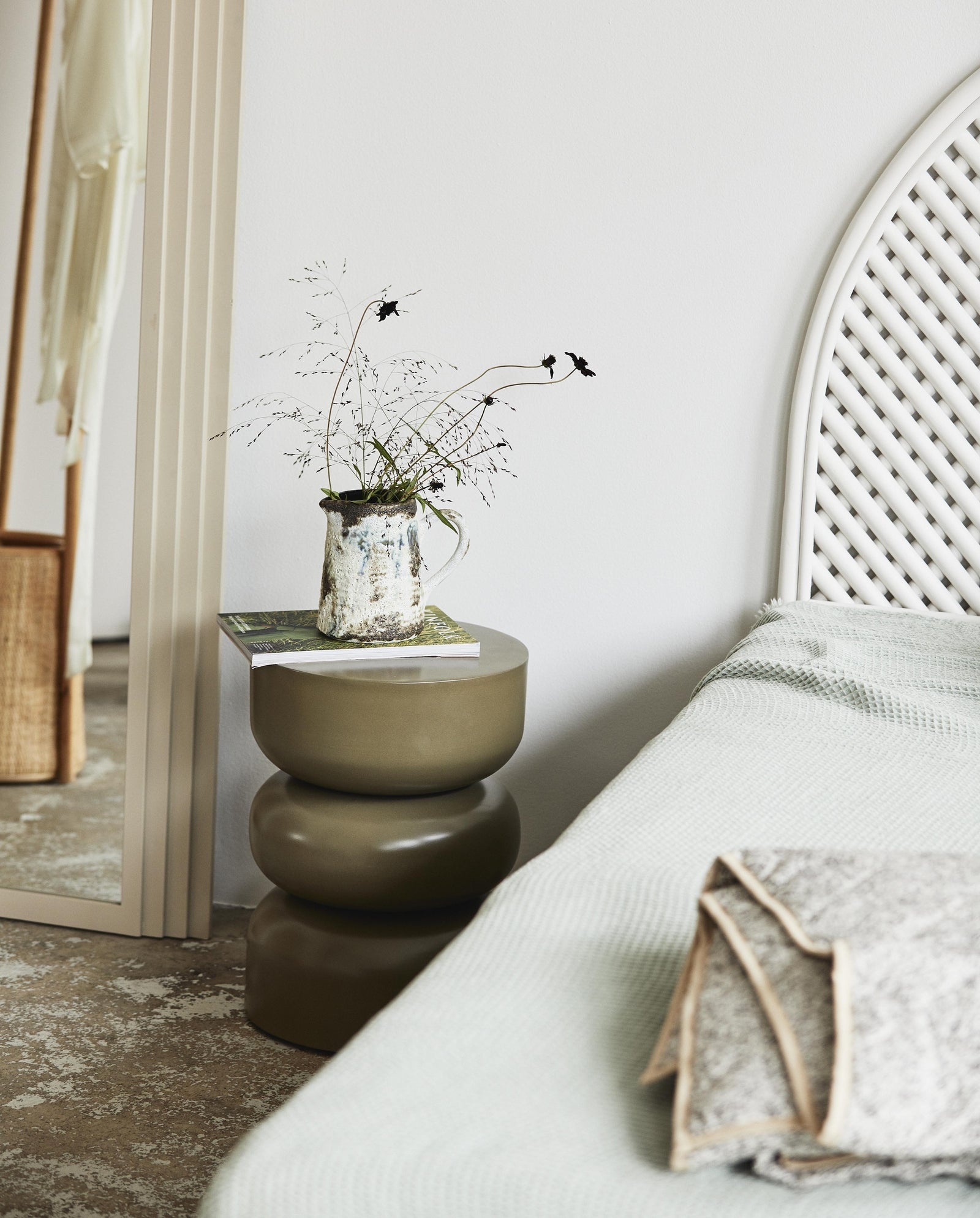 ALMA side table - dark green